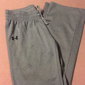 Grey under armor sweatpants. Semi-fitted